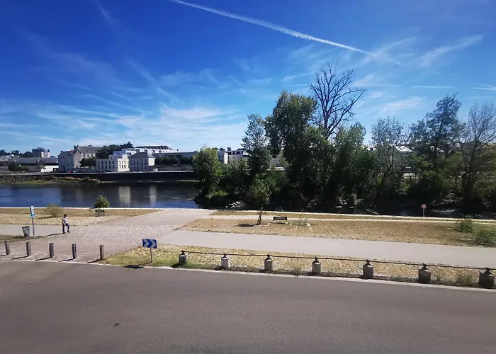 Au Bord De La Vienne Apartamento Châtellerault